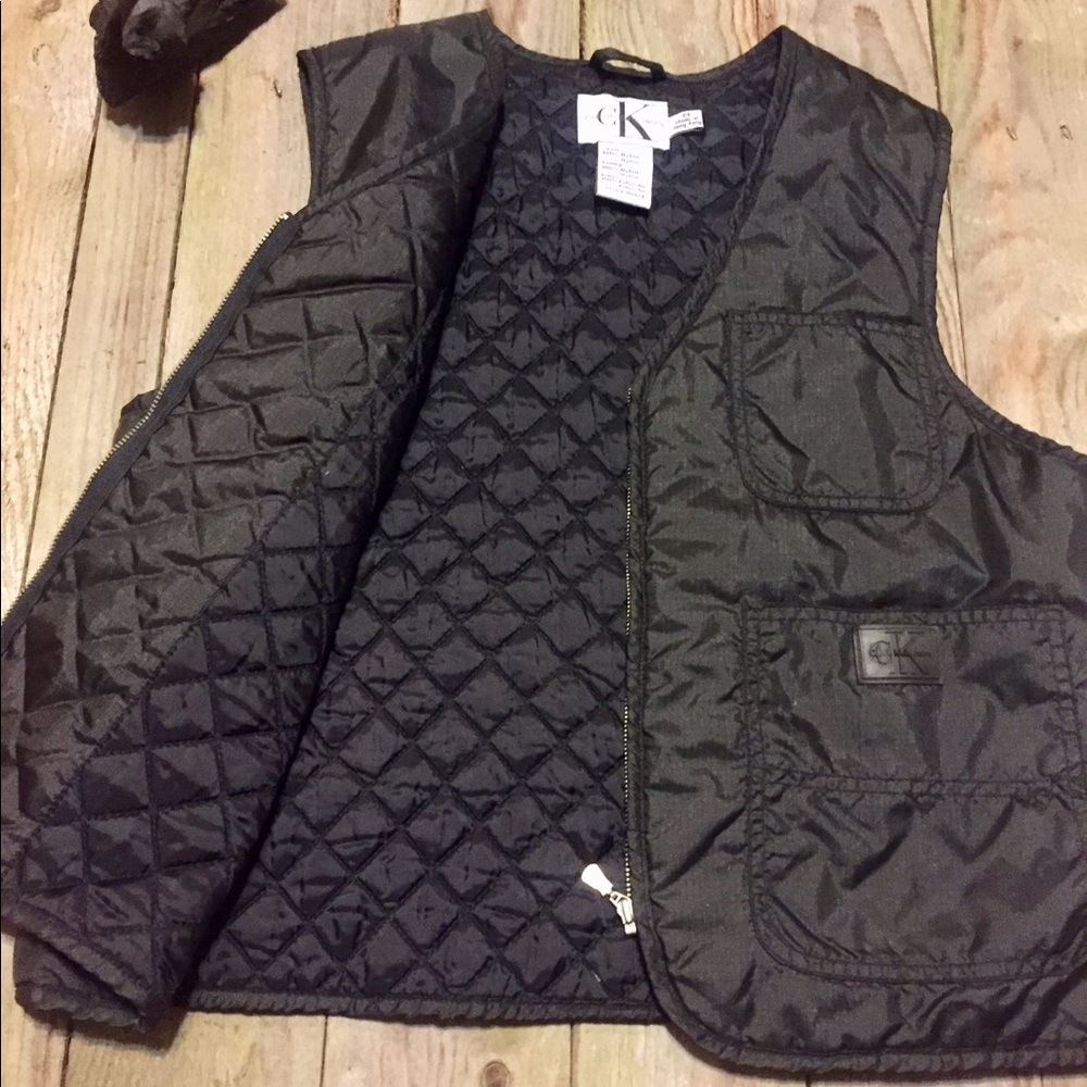 Black Calvin Klein Vest - Picture 3 of 4